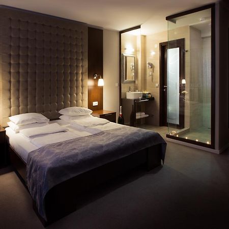 Luxury Rooms Luca And Deluca Белград Экстерьер фото